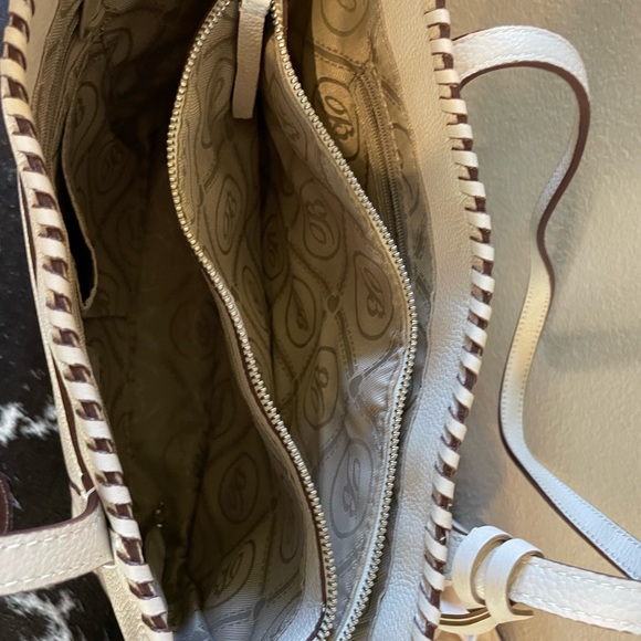 Brighton Ferrara Collection Gabriella medallion medium handbag - Picture 9 of 10